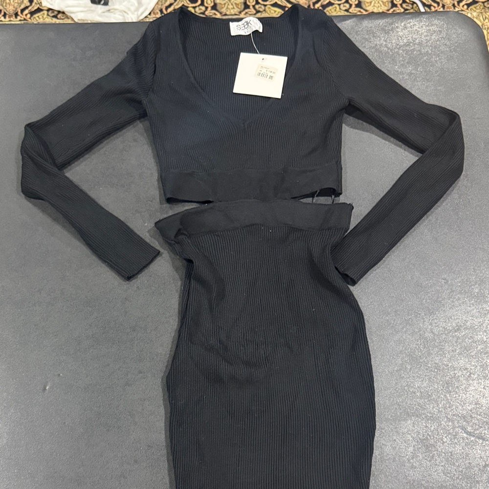 Elegant Black Long Sleeve Dress